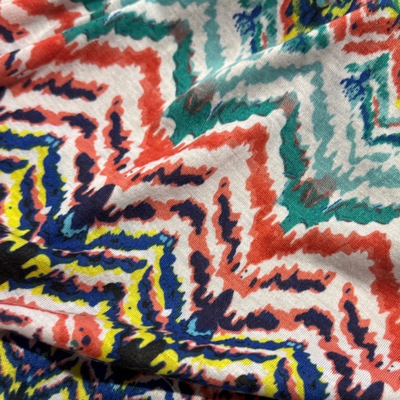 Multicolor Chevron Pattern Infinity Loop Scarf - Picture 3 of 4